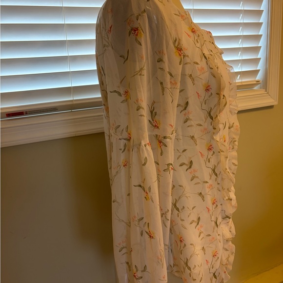 💥 WHBM Floral Chiffon Blouse BEAUTIFUL - Picture 6 of 10